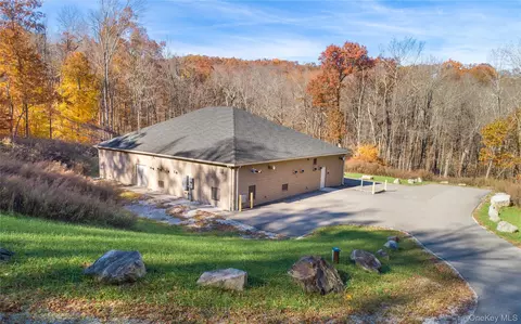 111 Ballyhack Rd, Patterson, NY 10509 photo 4