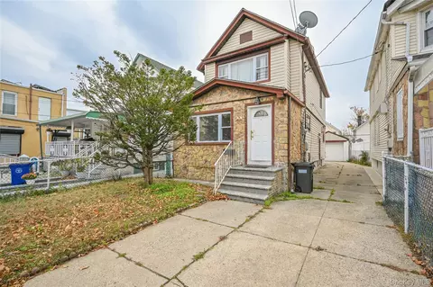 94-28 209th St, New York, NY 11428