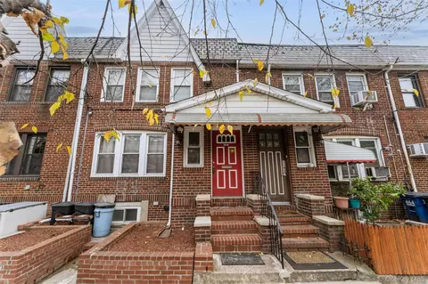 446 Stockholm St, Ridgewood, NY 11385