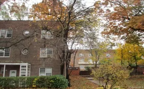 135-12 77 Ave #7C, Flushing, NY 11367 photo 2