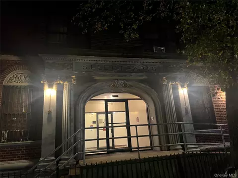 1738 Union St #2A, Brooklyn, NY 11213