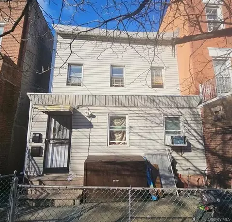 4110 71st St, New York, NY 11377