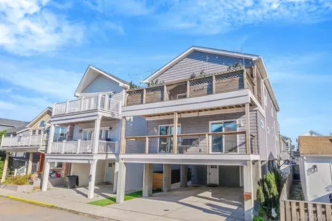 80 Nebraska St, Long Beach, NY 11561