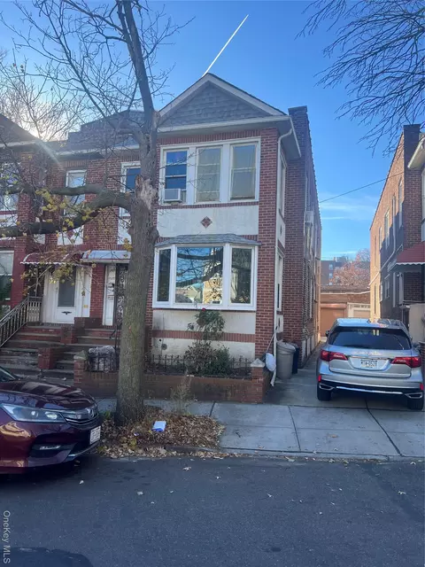 8644 139th St, Jamaica, NY 11435