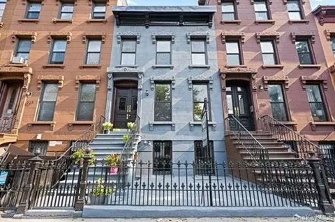 308 Clifton Pl, Brooklyn, NY 11216