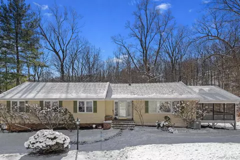 56 Brandon Dr, New Castle, NY 10549