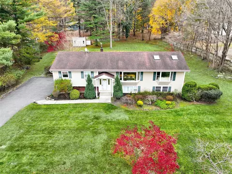 158 Summit Park Rd, Ramapo, NY 10977