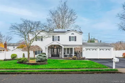 42 Tulip Grove Dr, Lake Grove, NY 11755