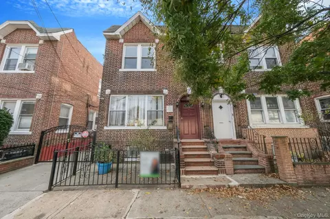 9432 94th St, New York, NY 11416