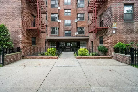 32-40 89 St #C409, East Elmhurst, NY 11369