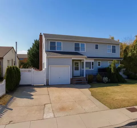 828 E Meadow Ave, East Meadow, NY 11554