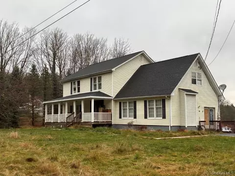144 Lucky Lake Dr, Thompson, NY 12775