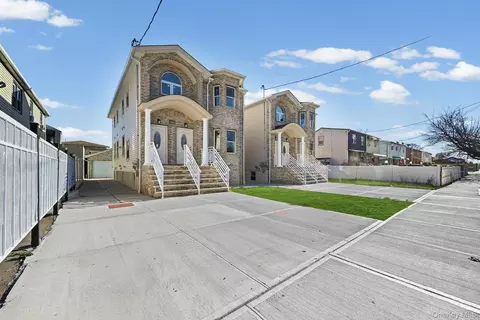 115-21 143rd St, Jamaica, NY 11436