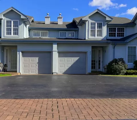 445 Bardini Dr, Melville, NY 11747