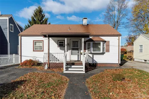 7 Duncan St, Beacon, NY 12508