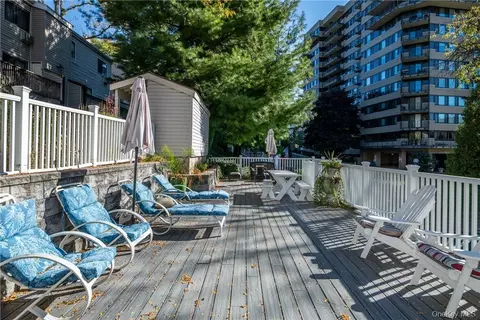 37 Hillside Ter #A, White Plains, NY 10601