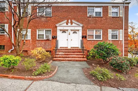 717 Tuckahoe Rd #16A, Yonkers, NY 10710