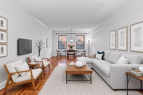 35-30 73 St #1F, Jackson Heights, NY 11372