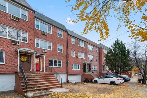 178-59 Wexford Ter, Jamaica, NY 11432