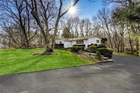 11 Fleetwood Ave, Ramapo, NY 10977