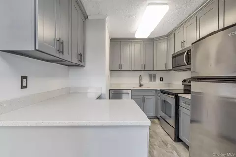 168-01 12 Ave #7B, New York, NY 11357