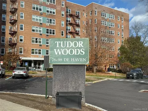 76 Dehaven Dr #3M, Yonkers, NY 10703
