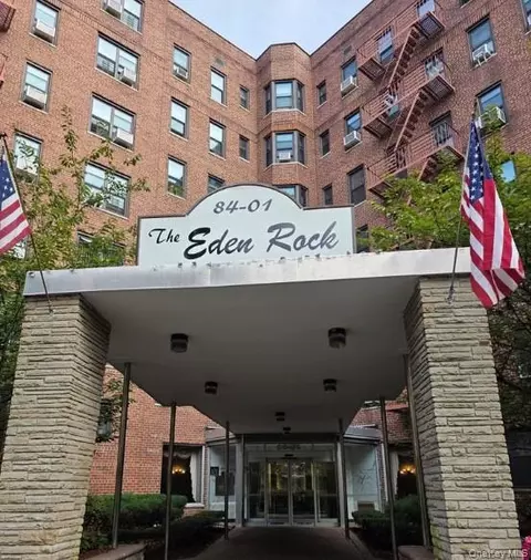 84-01 Main St #207, Jamaica, NY 11435