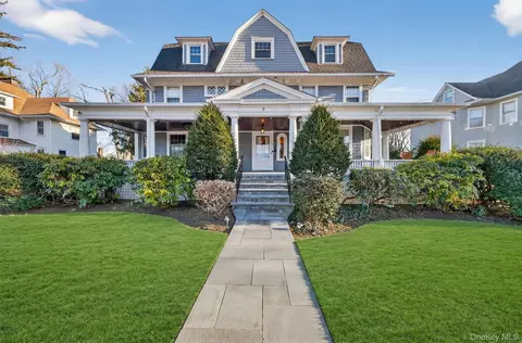 9 Ridgeview Ave, White Plains, NY 10606