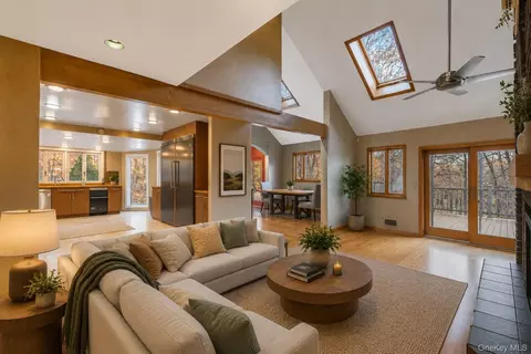 22 Weyant Rd, Highlands, NY 10922