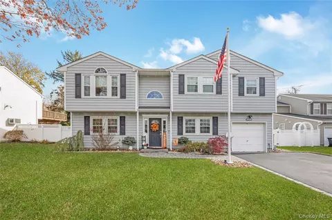 1291 Boston Ave, Bay Shore, NY 11706