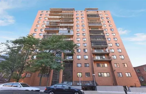 3520 147th St #11E, Flushing, NY 11354