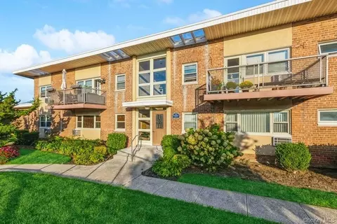4 Rose Street Apt 7 C-1 St #7, C-1, Oceanside, NY 11572