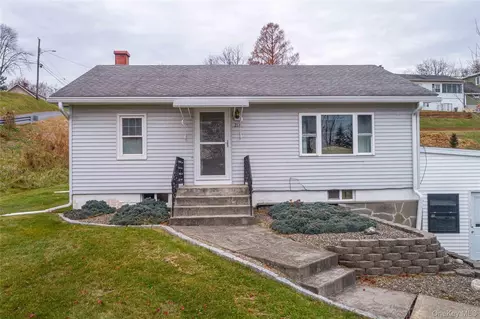 216 Hoyt St, Esopus, NY 12429