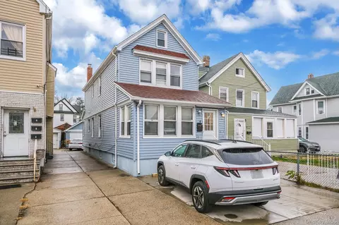 10119 Lefferts Blvd, New York, NY 11419