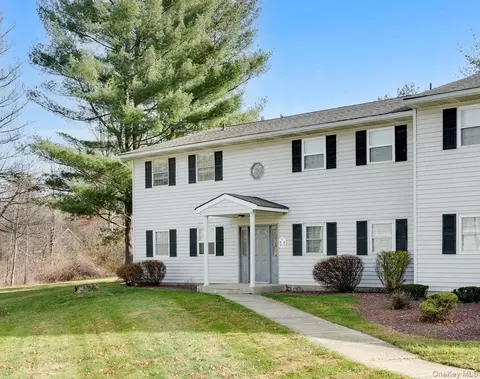 1 Locust Ct #C, Fishkill, NY 12524