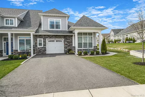 366 Wavell Ave, Yaphank, NY 11980