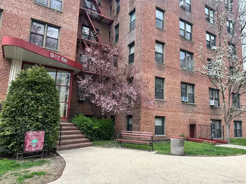 150-29 72 Gdn #3L, Flushing, NY 11367