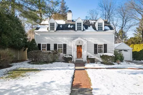 43 Tompkins Rd, Scarsdale, NY 10583