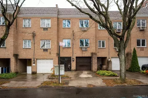 3056 Independence Ave, New York, NY 10463