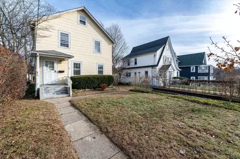 5 West St, Mount Kisco, NY 10549