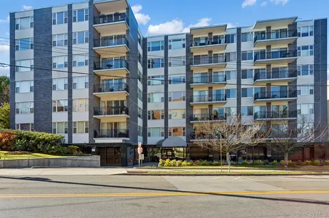20 Old Mamaroneck Rd #5Q, White Plains, NY 10605