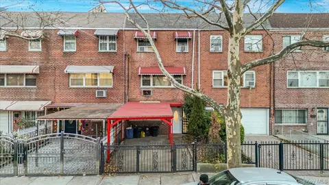 4183 Murdock Ave, New York, NY 10466