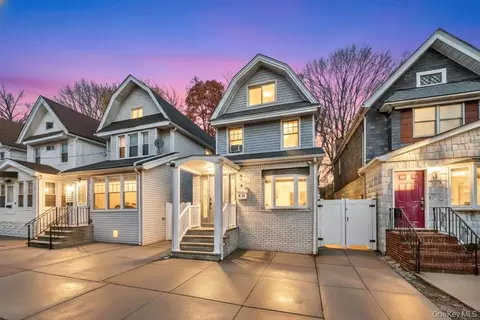 85-79 98 St, New York, NY 11421