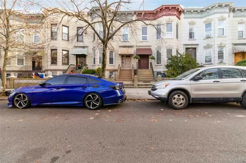 6138 Linden St, New York, NY 11385
