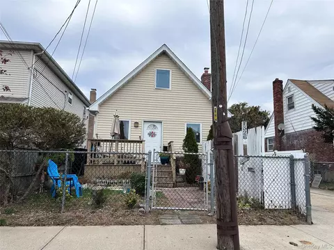 1326 Citizen Ave, Elmont, NY 11003