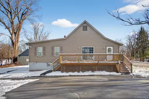 1014 County Route 37, Wawayanda, NY 10958