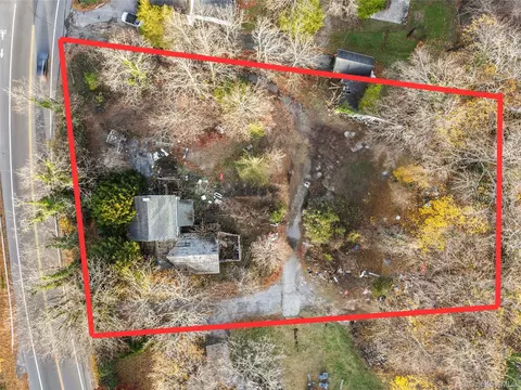 372 Main St, Setauket, NY 11733