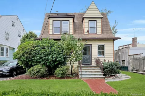 11 Woodland Ave, New Rochelle, NY 10805