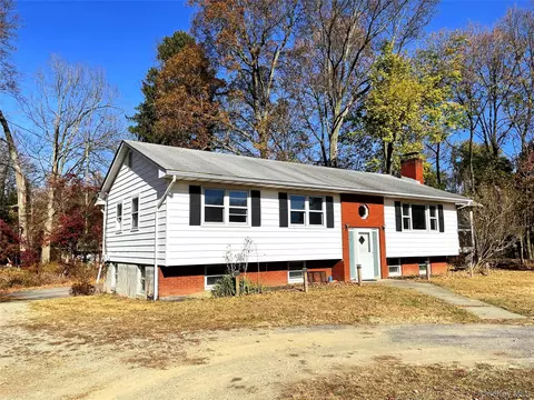 60 Florence Ave, Fishkill, NY 12524 photo 1