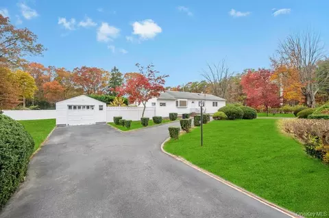 468 Ferndale Blvd, Islip, NY 11751